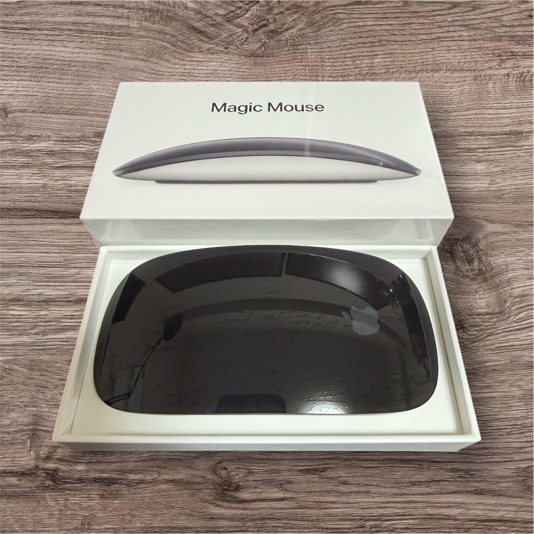 Magic Mouse（USB-C）- ブラック（Multi-Touch対応）