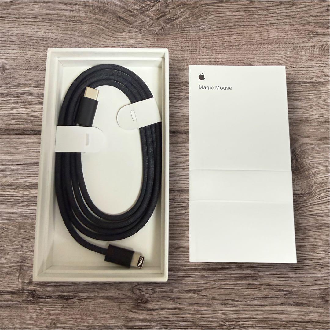 Magic Mouse（USB-C）- ブラック（Multi-Touch対応）