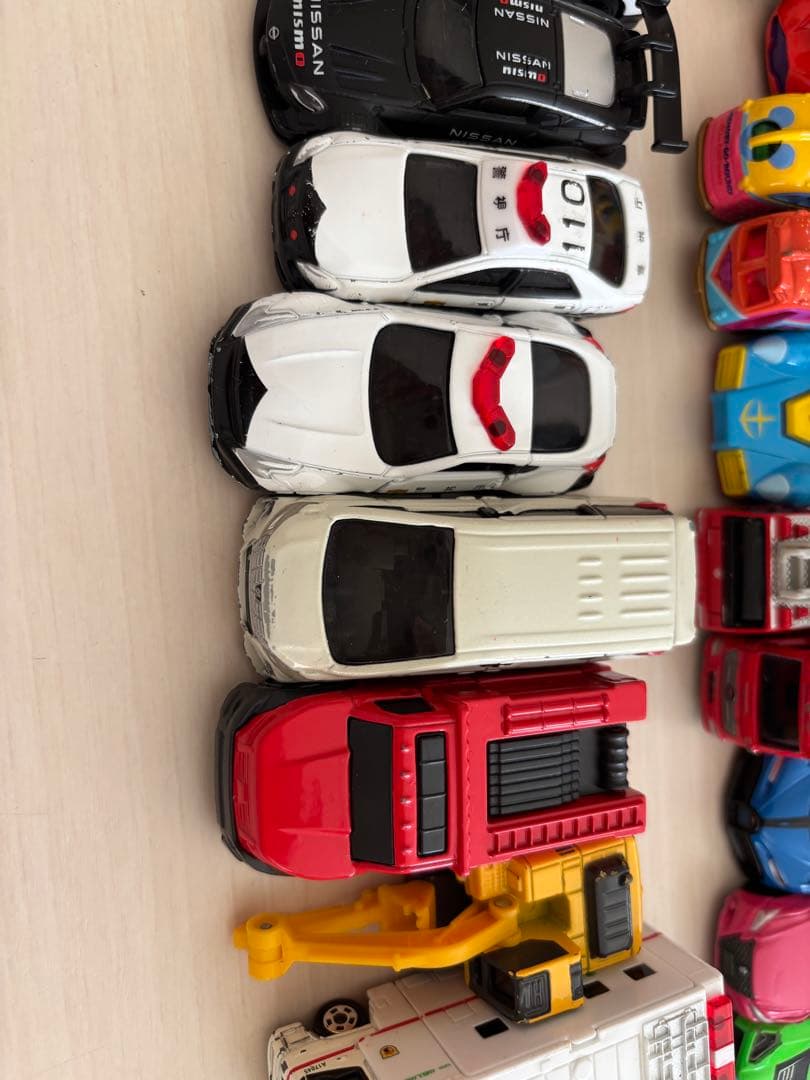 トミカ　カーズトミカ　40台