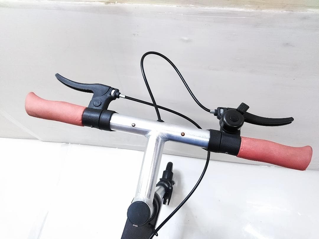 A-bicycLe Road 超軽量　折り畳み自転車　8インチ チューブレス △