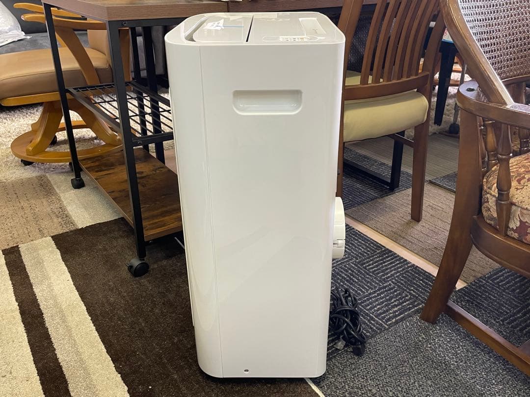 トヨトミ　スポット冷暖エアコン　TAD-22MW　2022年製　仙台　宮城