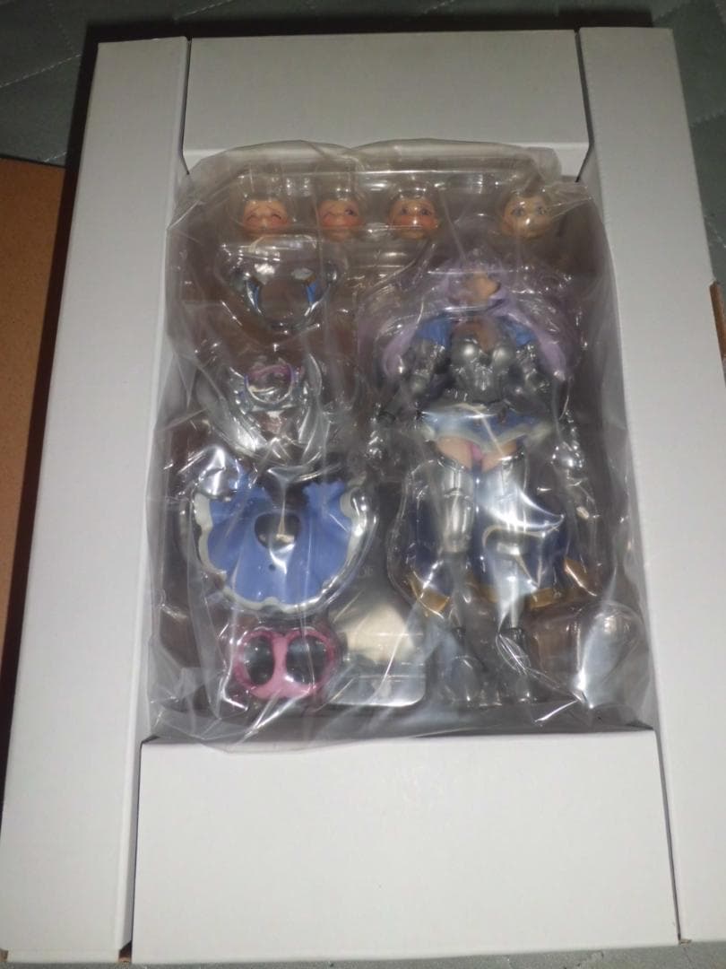 【内袋未開封品】リボルテック クイーンズブレイド 叛乱の騎士姫 アンネロッテ