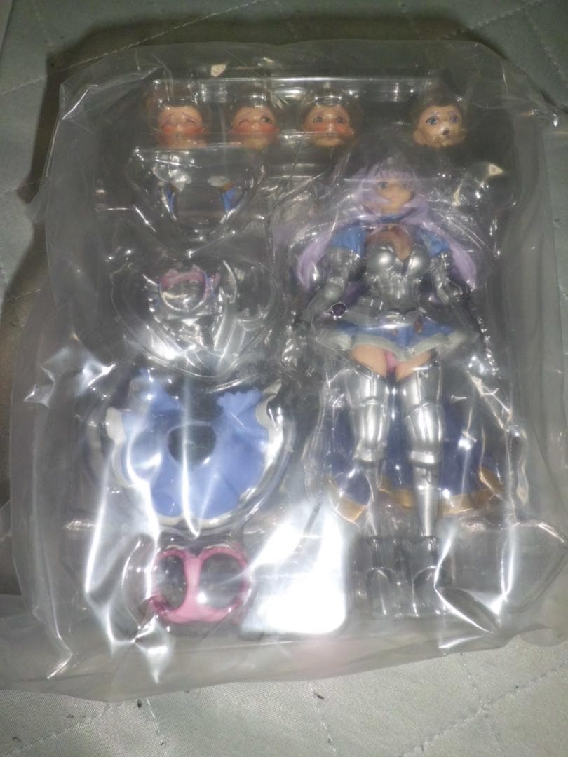 【内袋未開封品】リボルテック クイーンズブレイド 叛乱の騎士姫 アンネロッテ