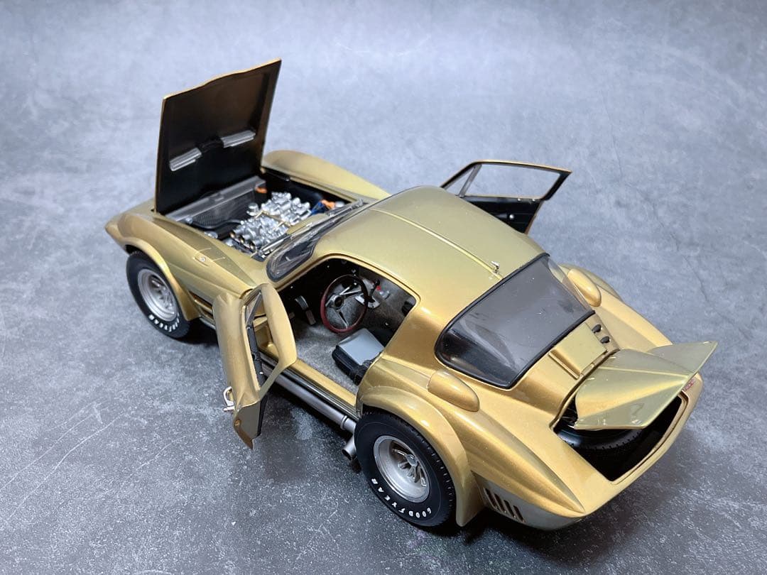 エグゾト 1/18 コルベット クーペ 1963 Suzuka Sun