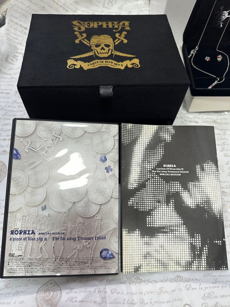 【未使用品】sophia A PIECE OF BLUE SKY-II BOX