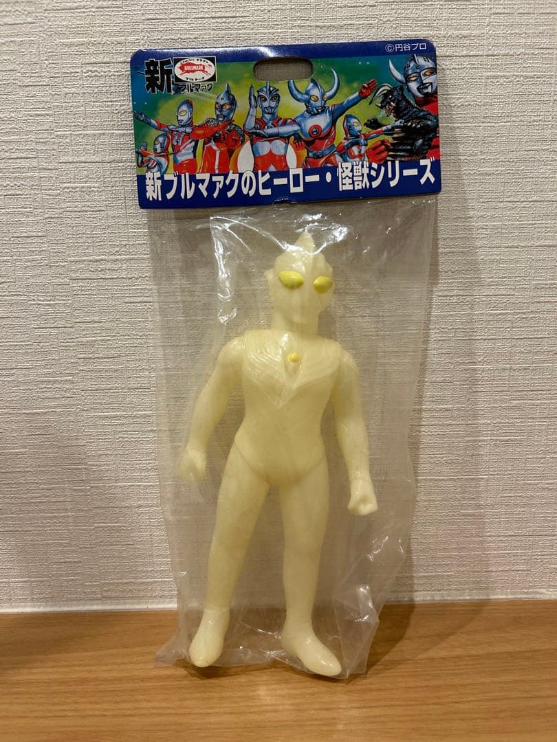 新ブルマァクのヒーロー・怪獣シリーズ　ウルトラマンティガ　3体セット