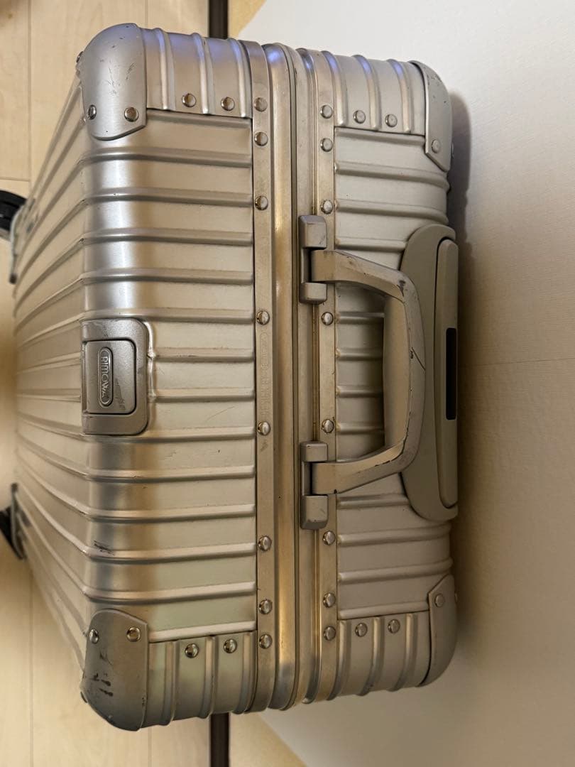 リモワ　トパーズ 932.63. 64L. 4輪