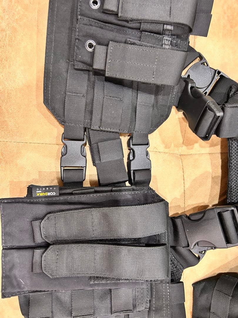 イーグルフォース　サバゲー　ベスト　まとめ売り　ホルスター　膝当て