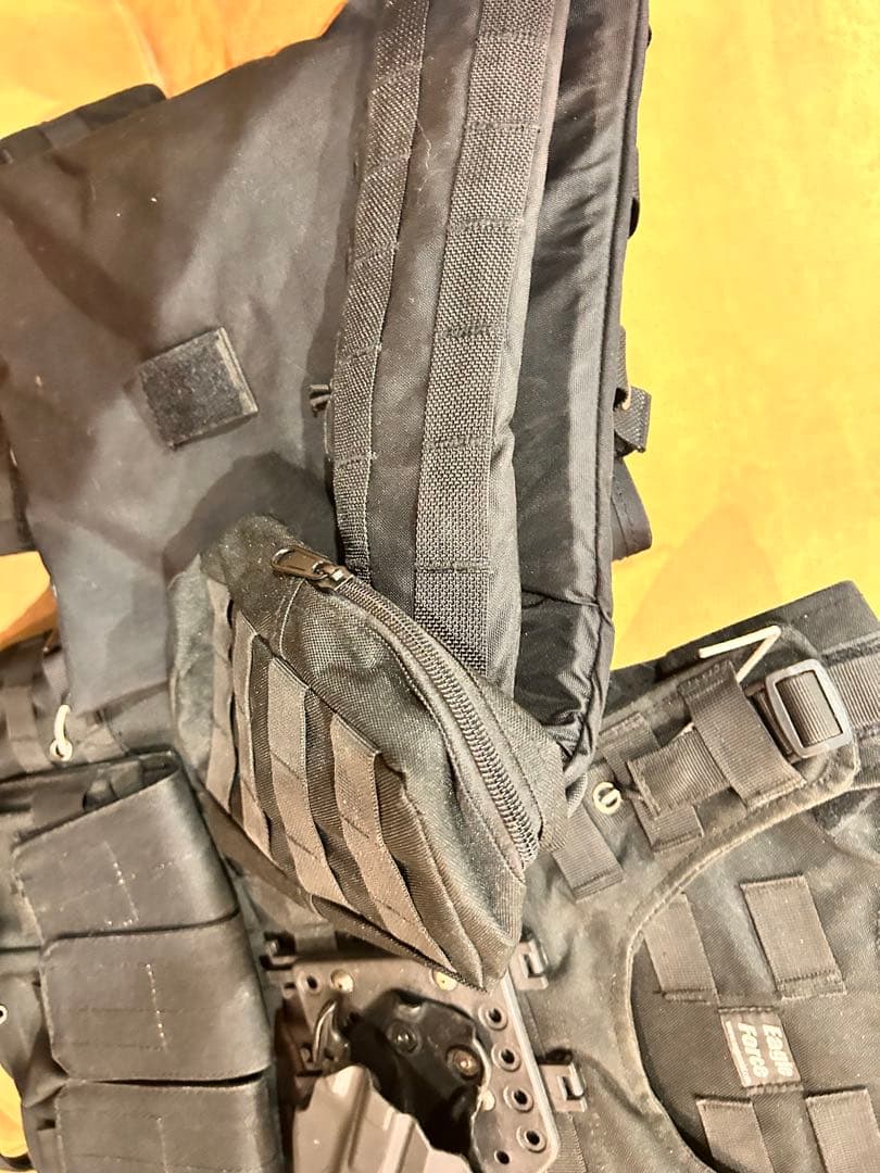 イーグルフォース　サバゲー　ベスト　まとめ売り　ホルスター　膝当て