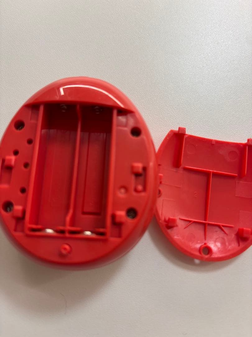 ねこ　動作確認済　たまごっち　みーつサンリオコラボ　赤色