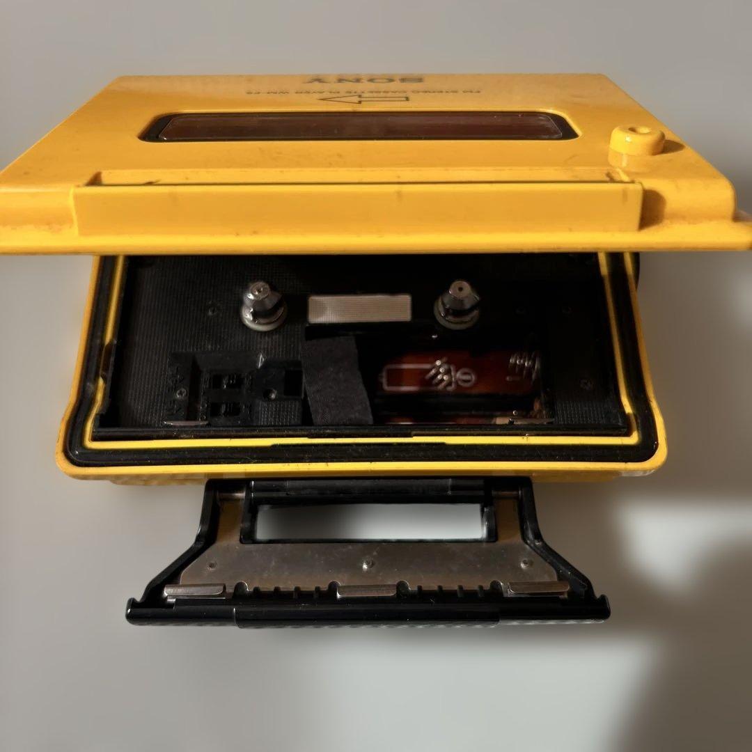 SONY SPORTS WALKMAN WM-F5 ウォークマン イエロー