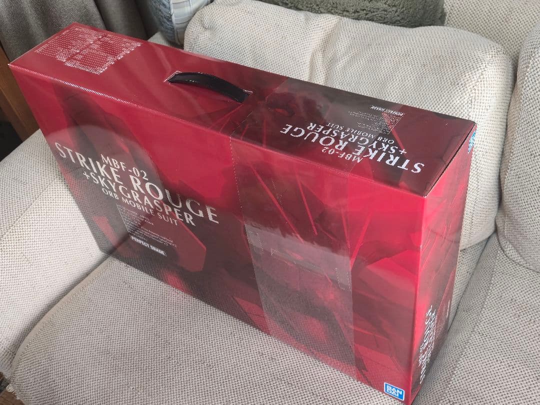 新品未開封 PG 1/60 ストライクルージュ＋スカイグラスパー