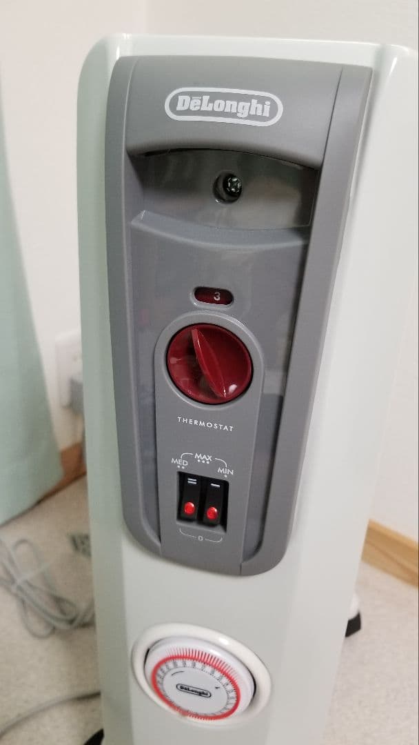 ☆美品☆ デロンギ オイルヒーター H770812EFSN-GY 取説あり