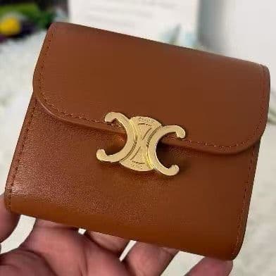 あやちゃす様レザー 三つ折り財布 ブラウン ゴールド金具