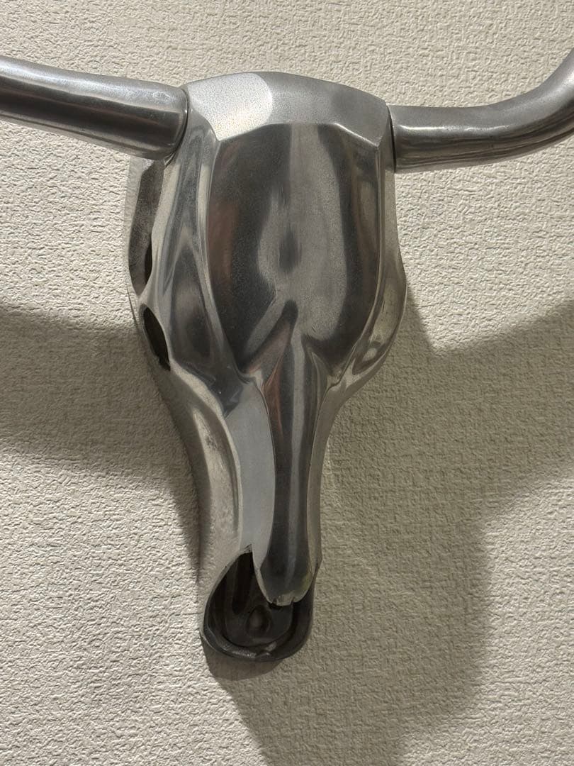 アルミ カウスカル　バッファロー頭蓋骨