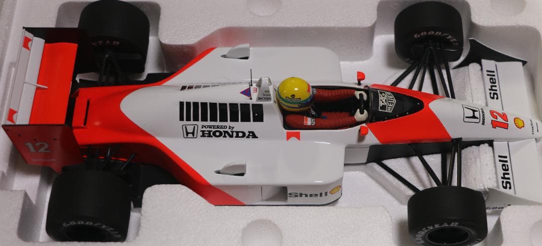 超貴重ビックスケール１／12　マクラーレン・ホンダMP4／4　ターボ　セナコレ