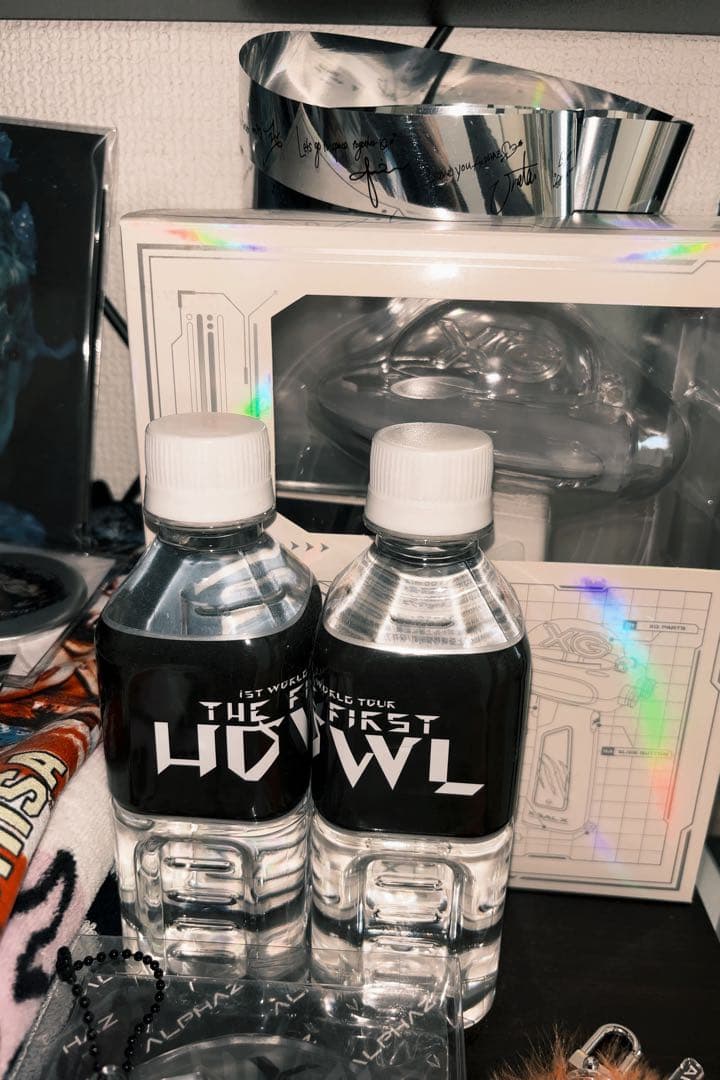 XG グッズ まとめ売りTHE FIRST HOWL