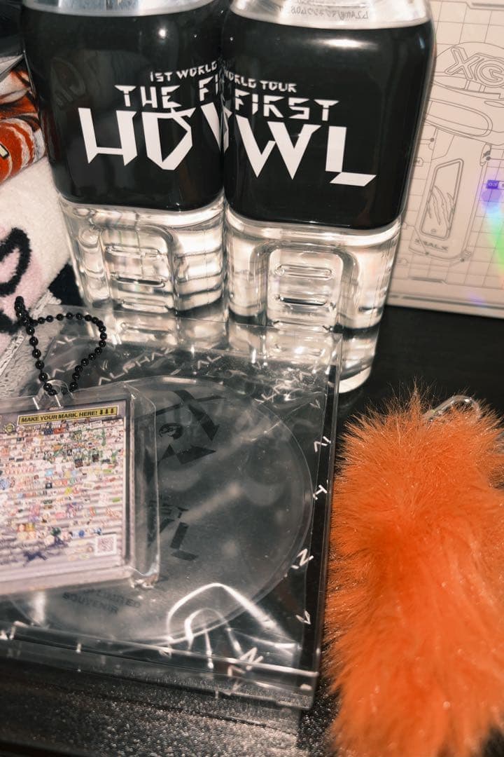 XG グッズ まとめ売りTHE FIRST HOWL