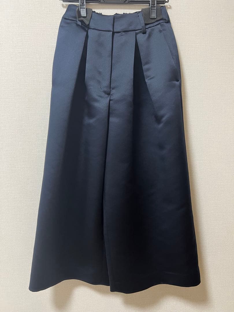 HEVE サテン ガウチョパンツ ネイビー36新品