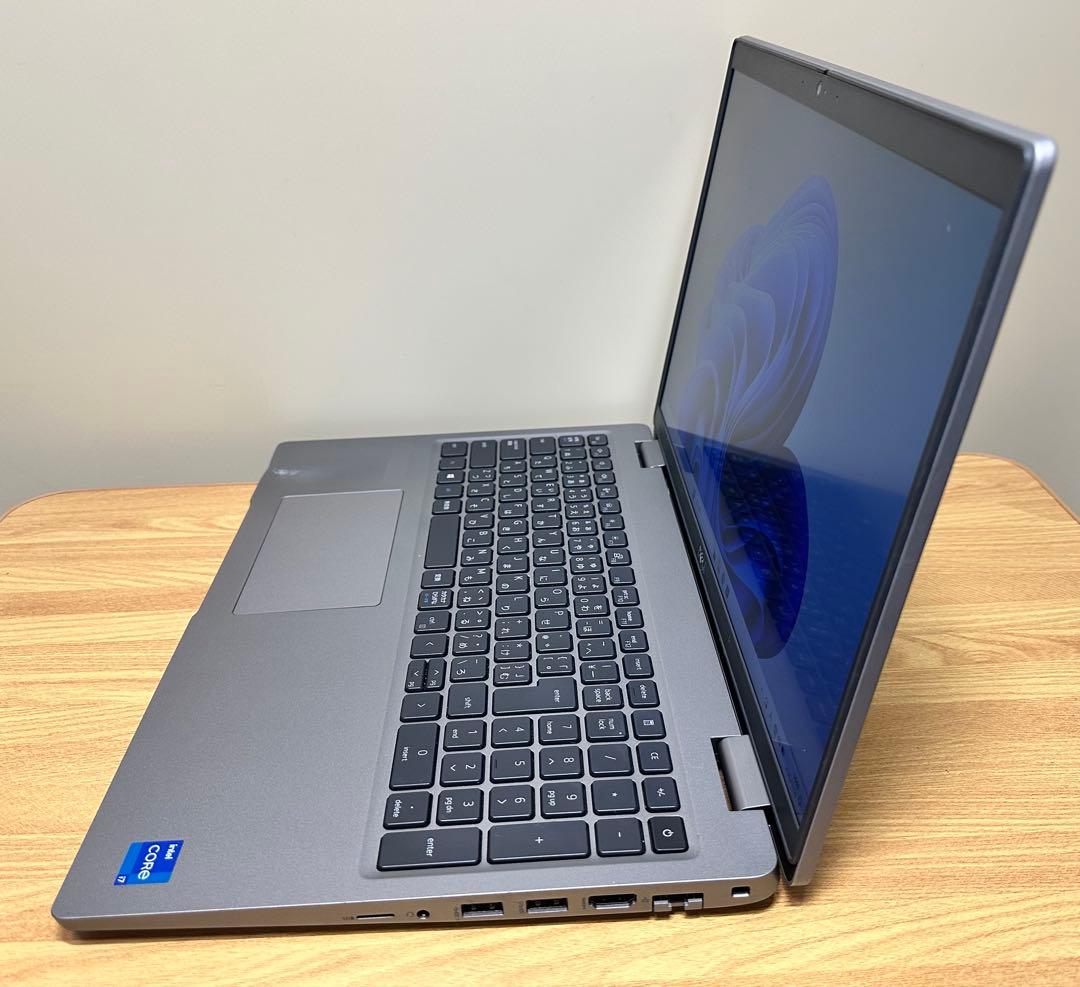 Windowsノート本体 Dell Corei7 gen 11, Ram 8gb, Ssd 256Gb