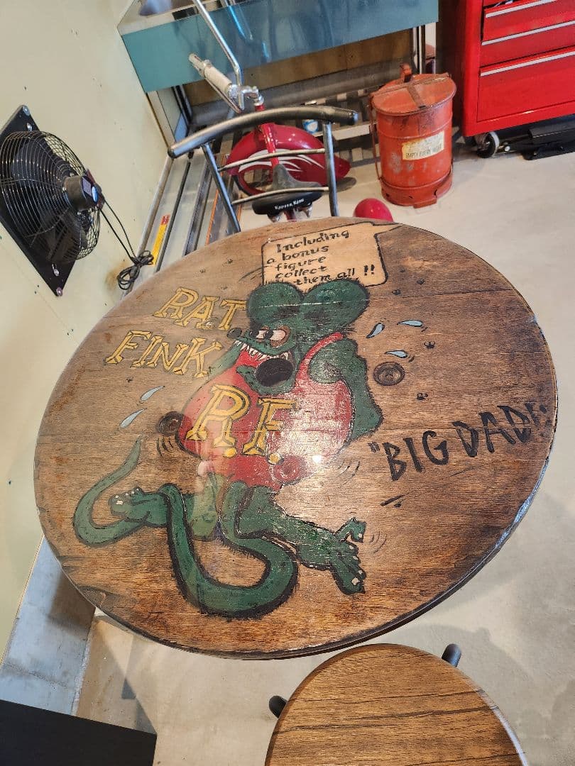 RAT FINKデザインのコーヒー テーブルと椅子セット