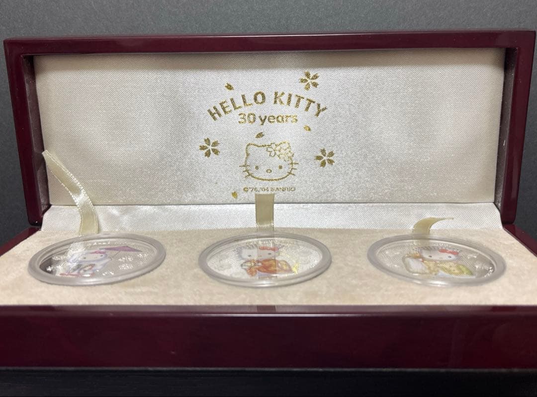 ハローキティ 30周年 記念銀貨
