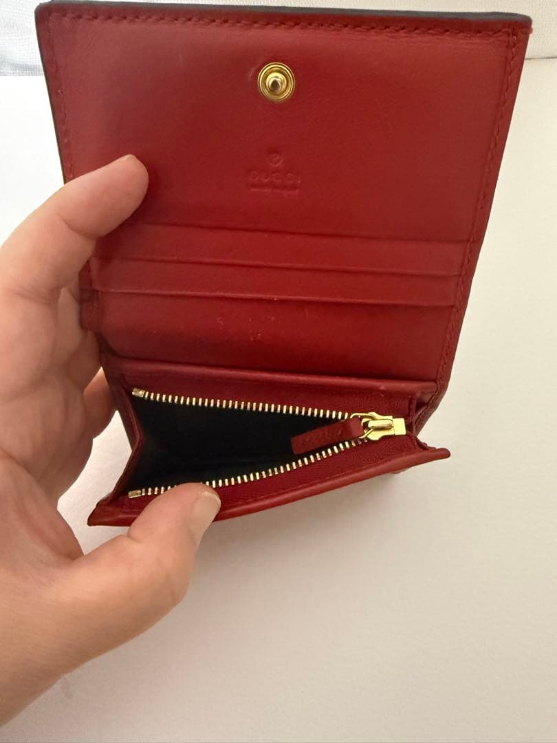 Gucci 猫の刺繍 二つ折り財布 25