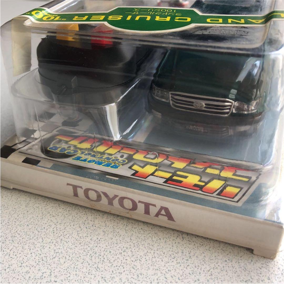 非売品TOYOTA ラウンドクルーザー100  リモートコントロールカー未開封