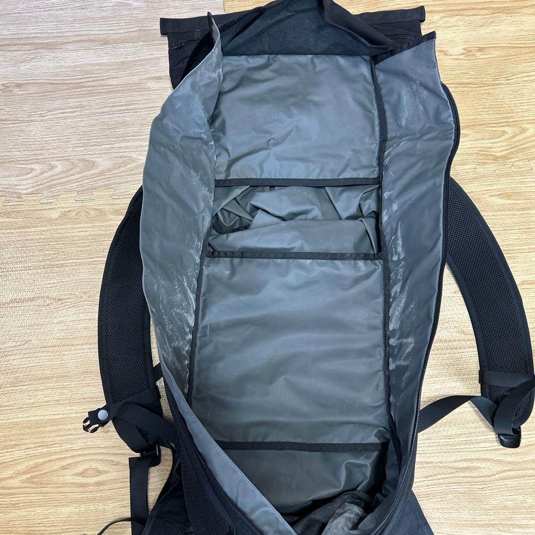 【VAGA x HESHDAWGZ STEALTH BACKPACK】