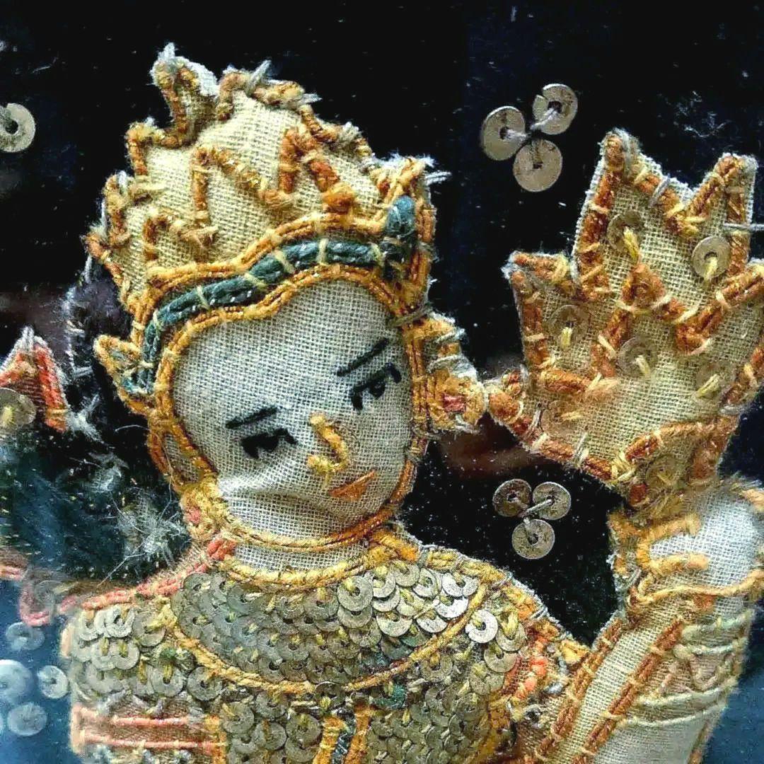 アンティーク、インド刺繍絵 インドの手作りの刺繍の作品 古い刺繍のビーズ画