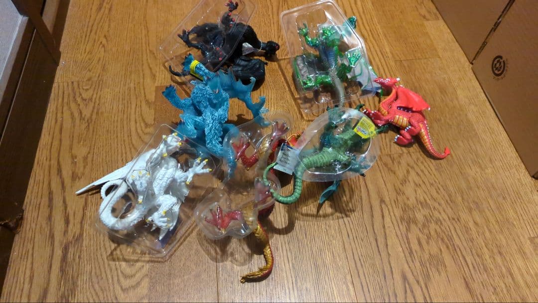Schleich　ドラゴンフィギュア 8体セット