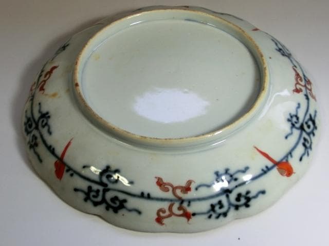 皿■古伊万里錦絵 色絵 金襴手 花唐草紋手描き 時代物 骨董(江戸後期~明治期)