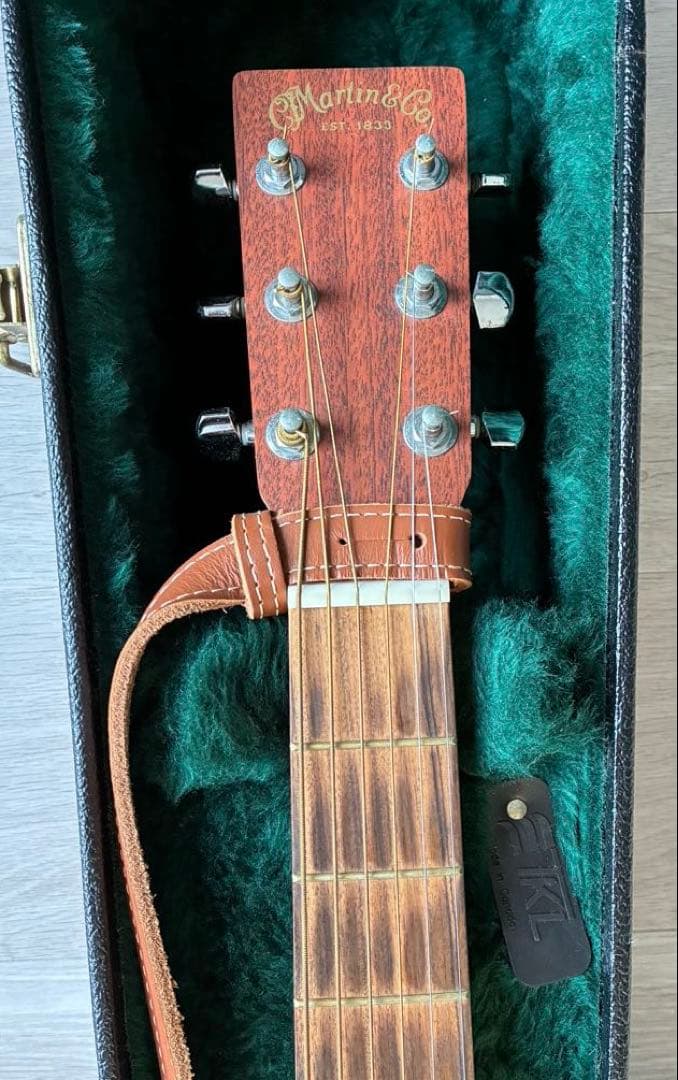 Martin DXM アコースティックギター ハードケース・カポ・ピック付