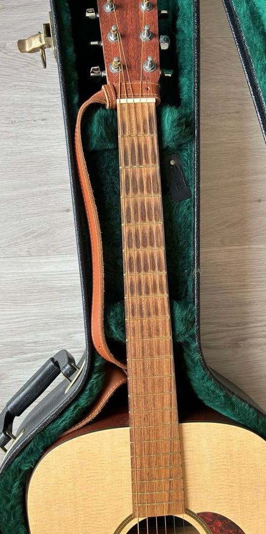 Martin DXM アコースティックギター ハードケース・カポ・ピック付