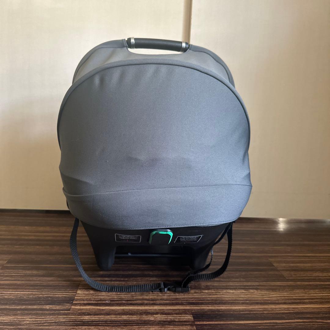 【美品】アップリカ ベビーシート エアキャリー AB シートベルト固定 R129