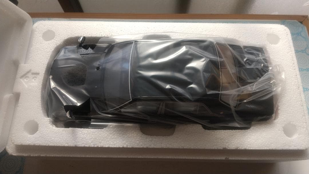 1/18 トヨタ センチュリー KSR18002BK ブラック／新品