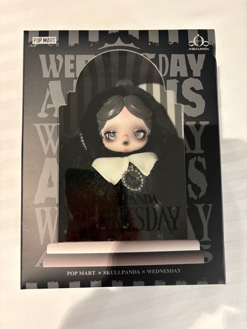 POPMART SKULLPANDA ウェンズデー アメリカ限定スカルパンダ ①