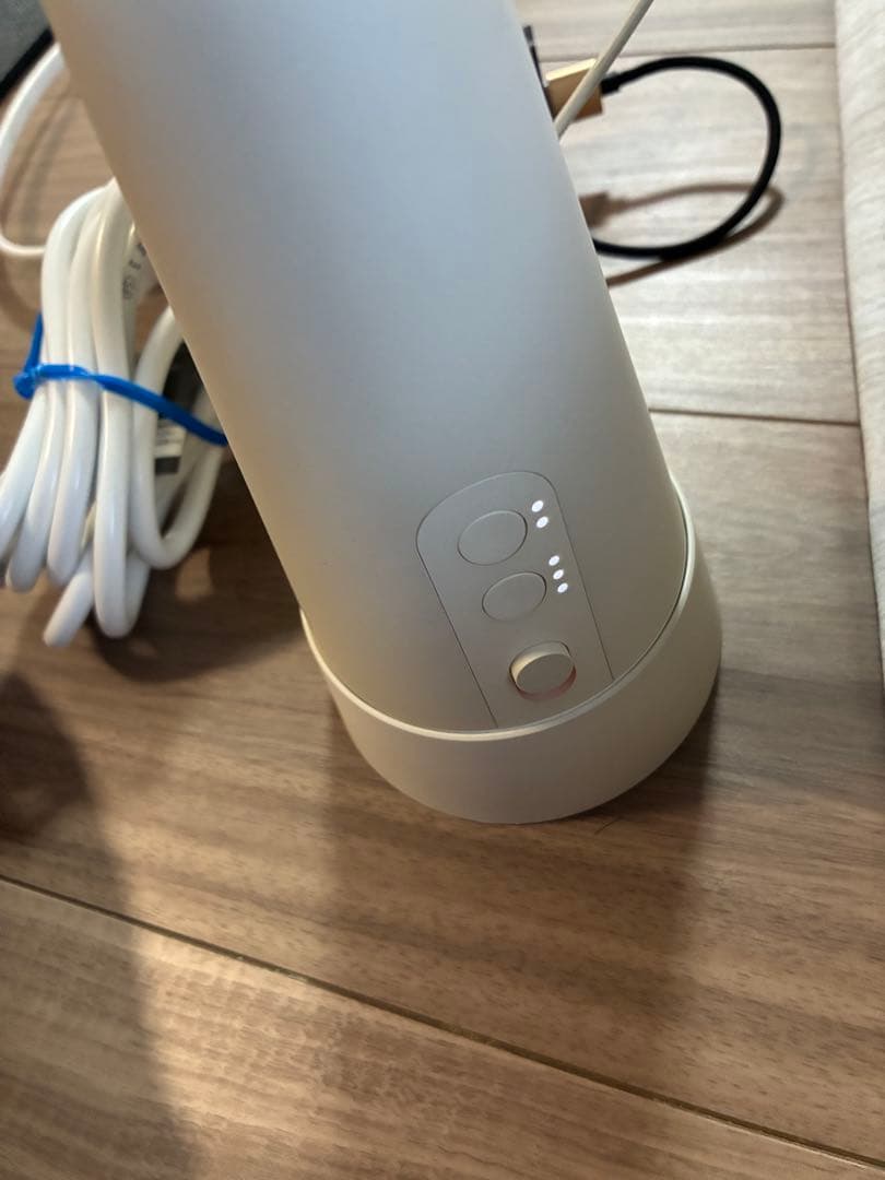 両手を離して使える PAUZパウズ スタンディングヘアドライヤー