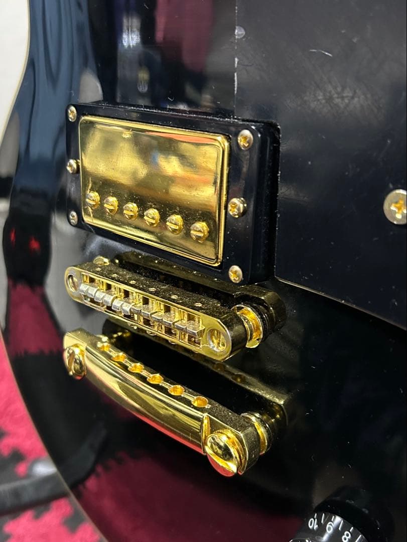 BLUSKER'S ブラック レスポールタイプ エレキギター