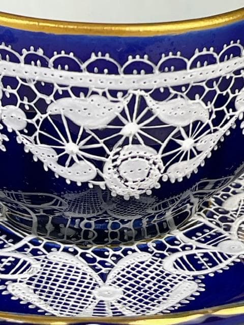 【希少】イタリア　ラヴェーノ 白レース デミカップ＆ソーサー　ヴェネチアン