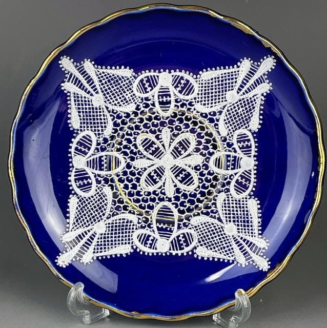 【希少】イタリア　ラヴェーノ 白レース デミカップ＆ソーサー　ヴェネチアン