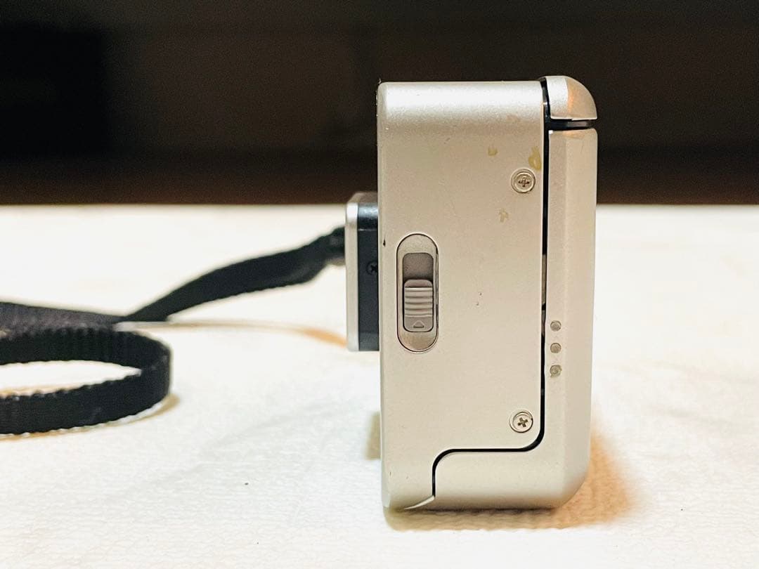 希少 美品 FUJIFILM TIARA II コンパクトフィルムカメラ