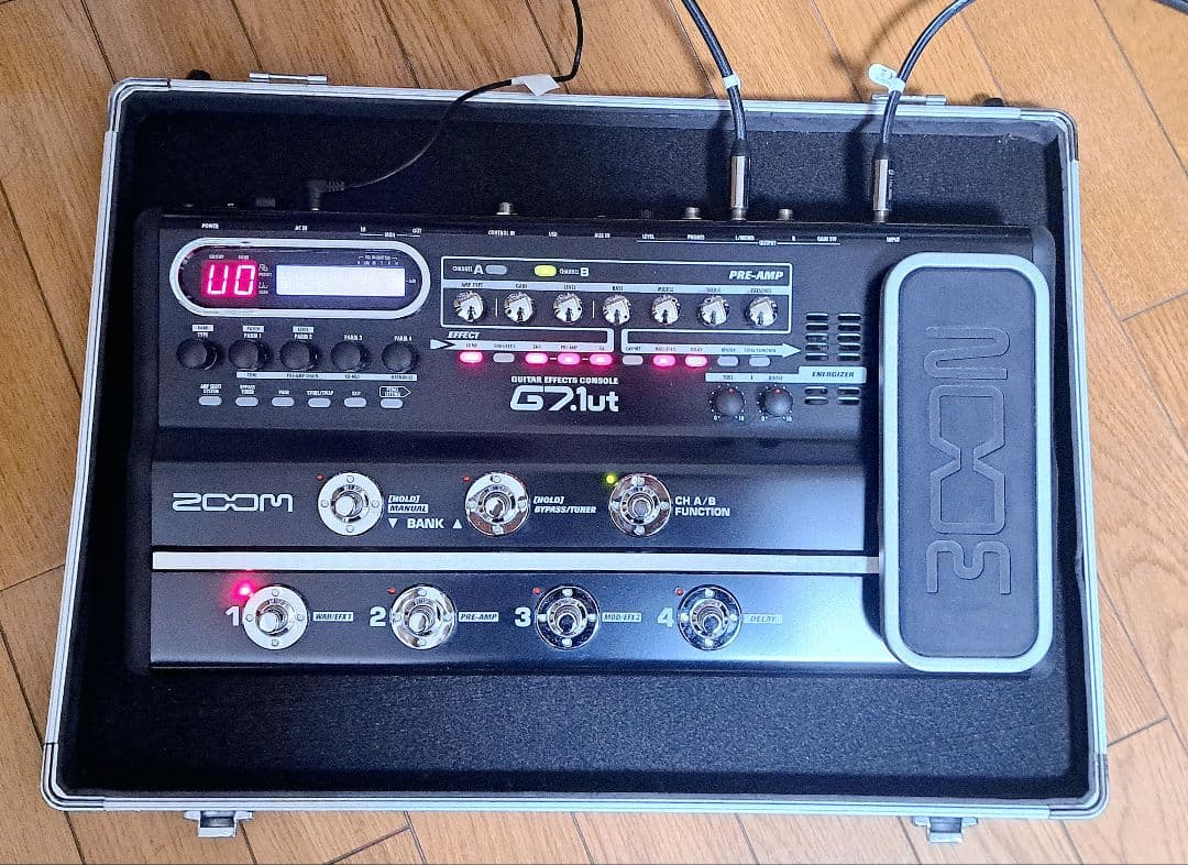 【美品】ZOOM G7.1ut マルチエフェクター【動確済】