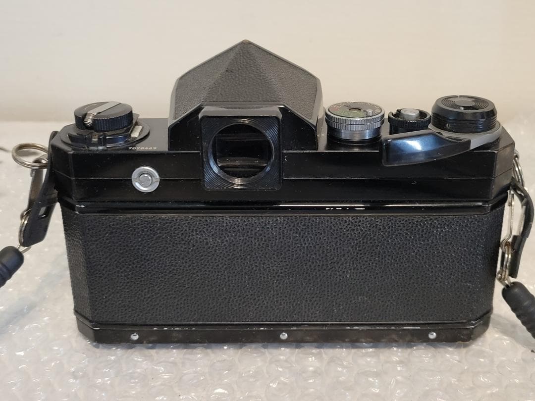 T*s様 Nikon F フィルムカメラ ブラック　レンズ3本セット！！