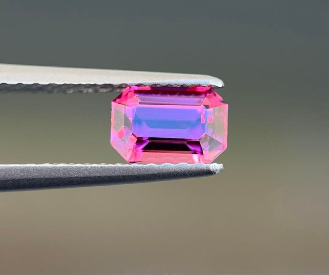 スリランカ産非加熱天然ガーネット、サファイアルースロット