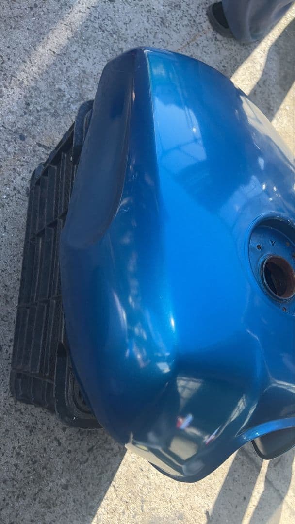 ヤマハ XJR400R 4HM タンク