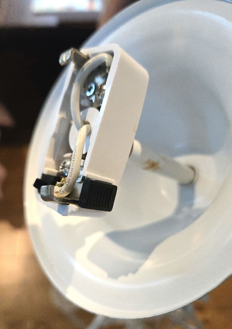 素敵　LEDシャンデリア クリスタルホワイト　4球電球付き