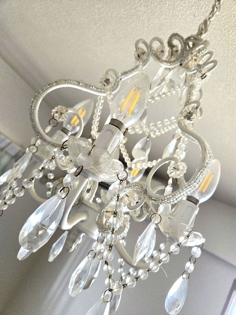 素敵　LEDシャンデリア クリスタルホワイト　4球電球付き