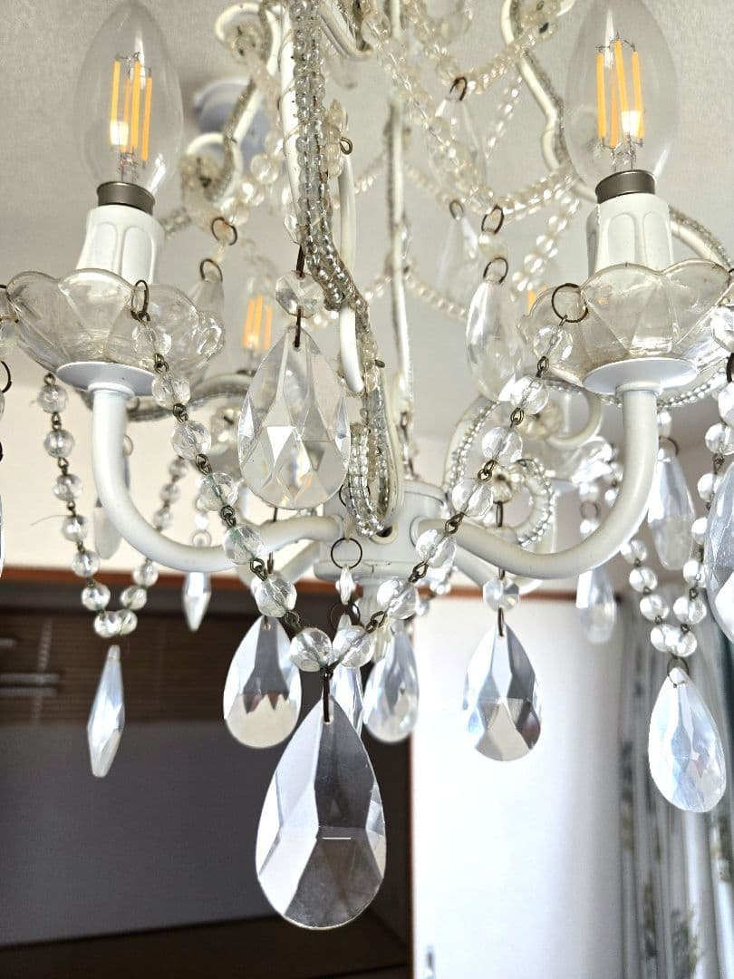 素敵　LEDシャンデリア クリスタルホワイト　4球電球付き