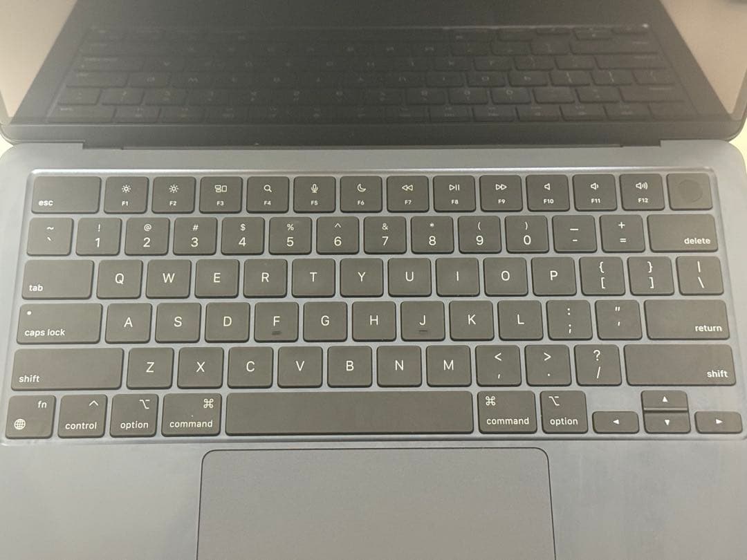 【値下げ中】MacBook Air M2, 8GB, 256GB, US配列